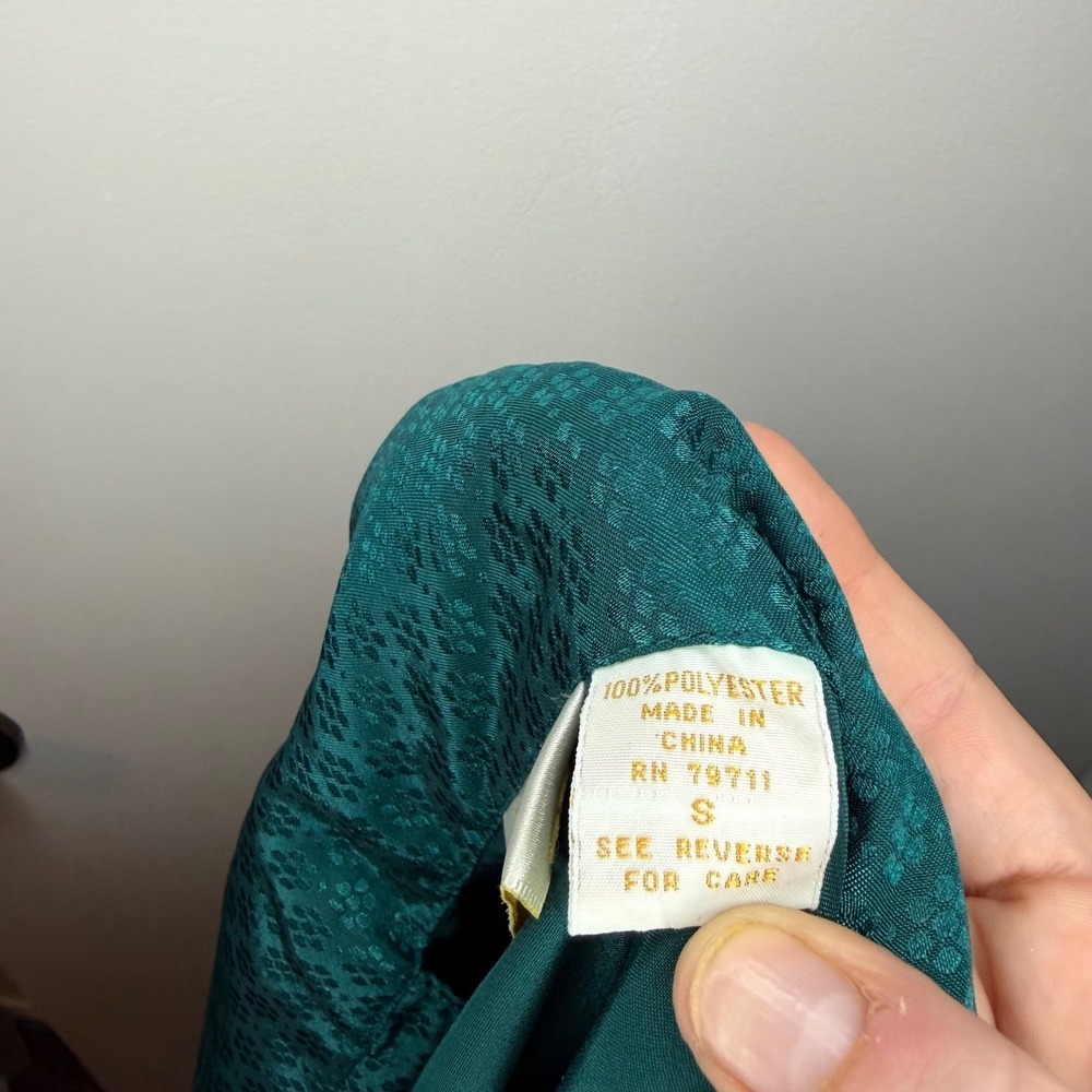 Vintage Victoria's Secret Green Satin Pajama Top Shirt Small Monogram Sleepwear - Picture 7 of 10